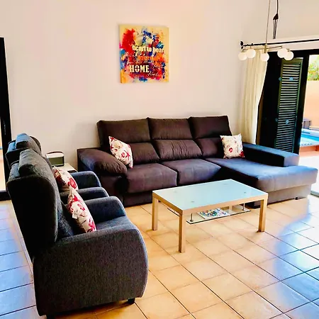 Villa- Sleep6- Private Pool And Hot Tub