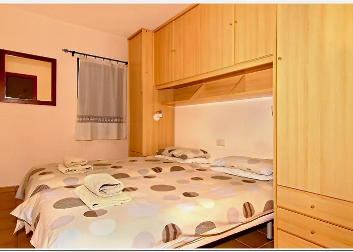 Villa- Sleep6- Private Pool And Hot Tub * Corralejo