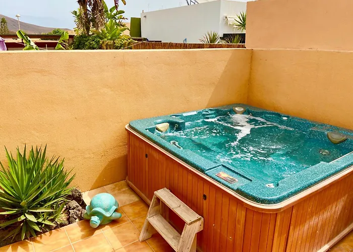 Villa Villa- Sleep6- Private Pool And Hot Tub