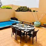 Villa Villa- Sleep6- Private Pool And Hot Tub *