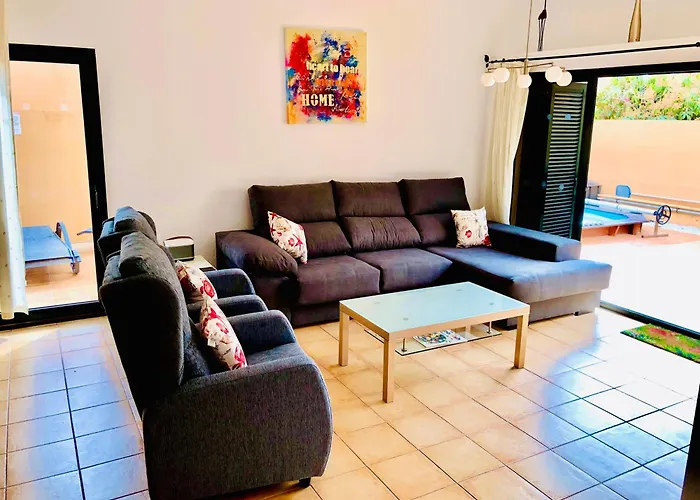 Villa- Sleep6- Private Pool And Hot Tub