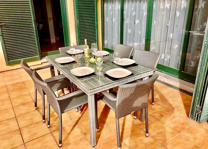 Villa- Sleep6- Private Pool And Hot Tub 科拉雷侯