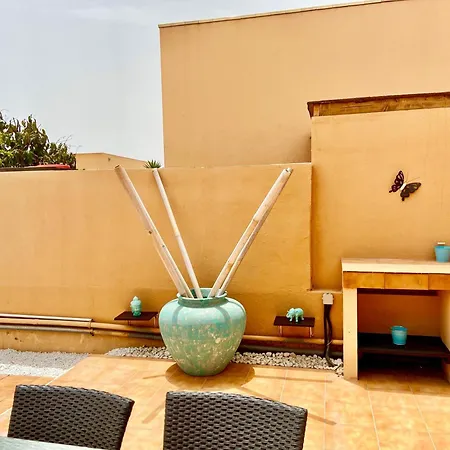 Villa- Sleep6- Private Pool And Hot Tub Corralejo